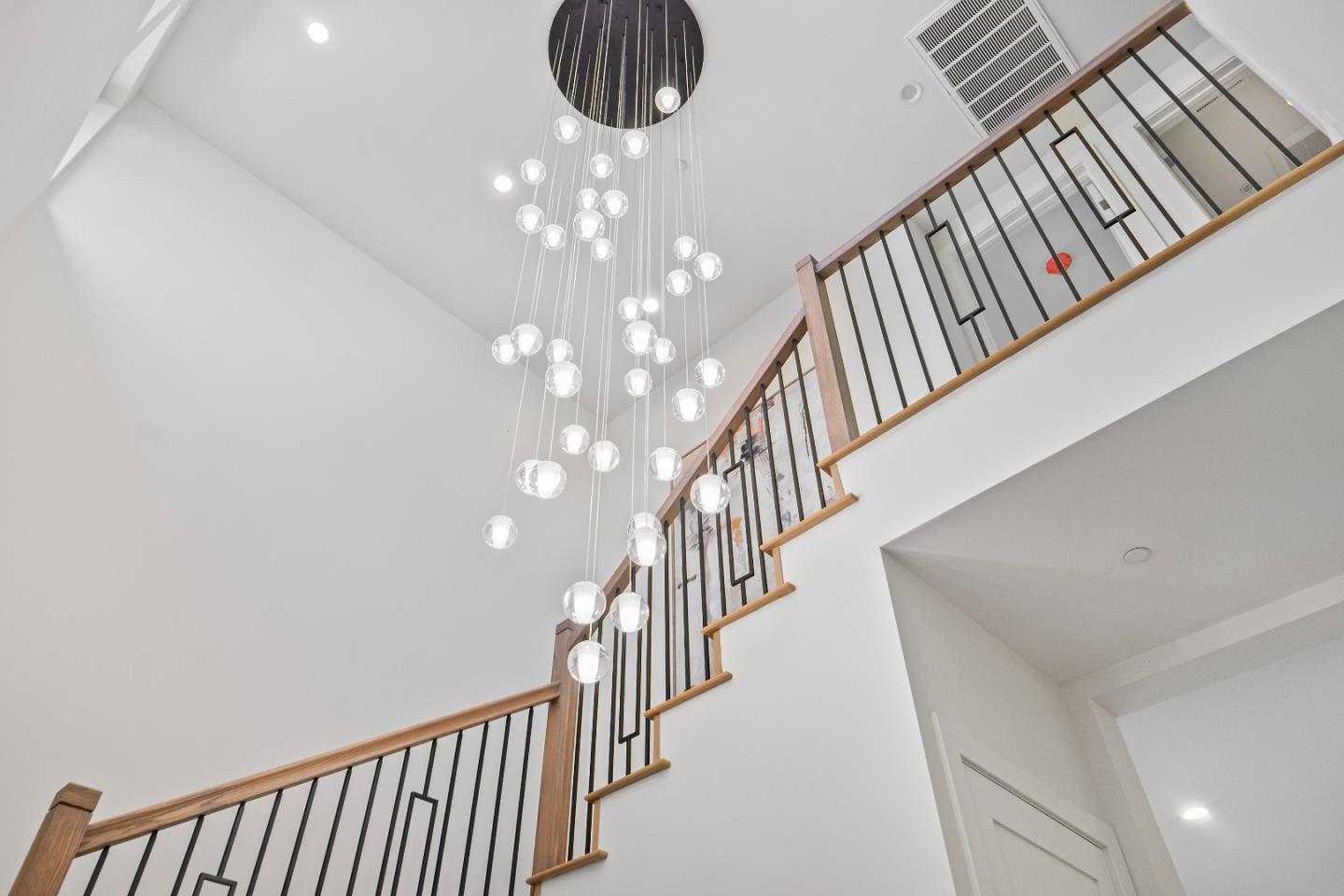 Detail Gallery Image 27 of 28 For 767 Cuesta Dr, Mountain View,  CA 94040 - 5 Beds | 4/1 Baths