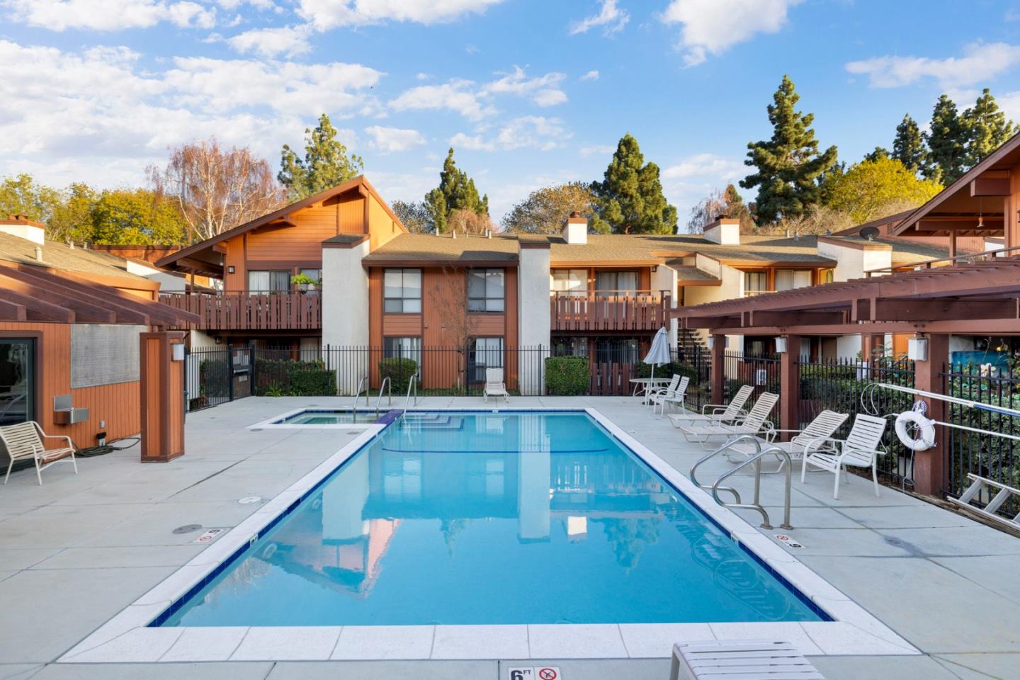 Detail Gallery Image 27 of 33 For 38616 Country Cmn, Fremont,  CA 94536 - 2 Beds | 1 Baths