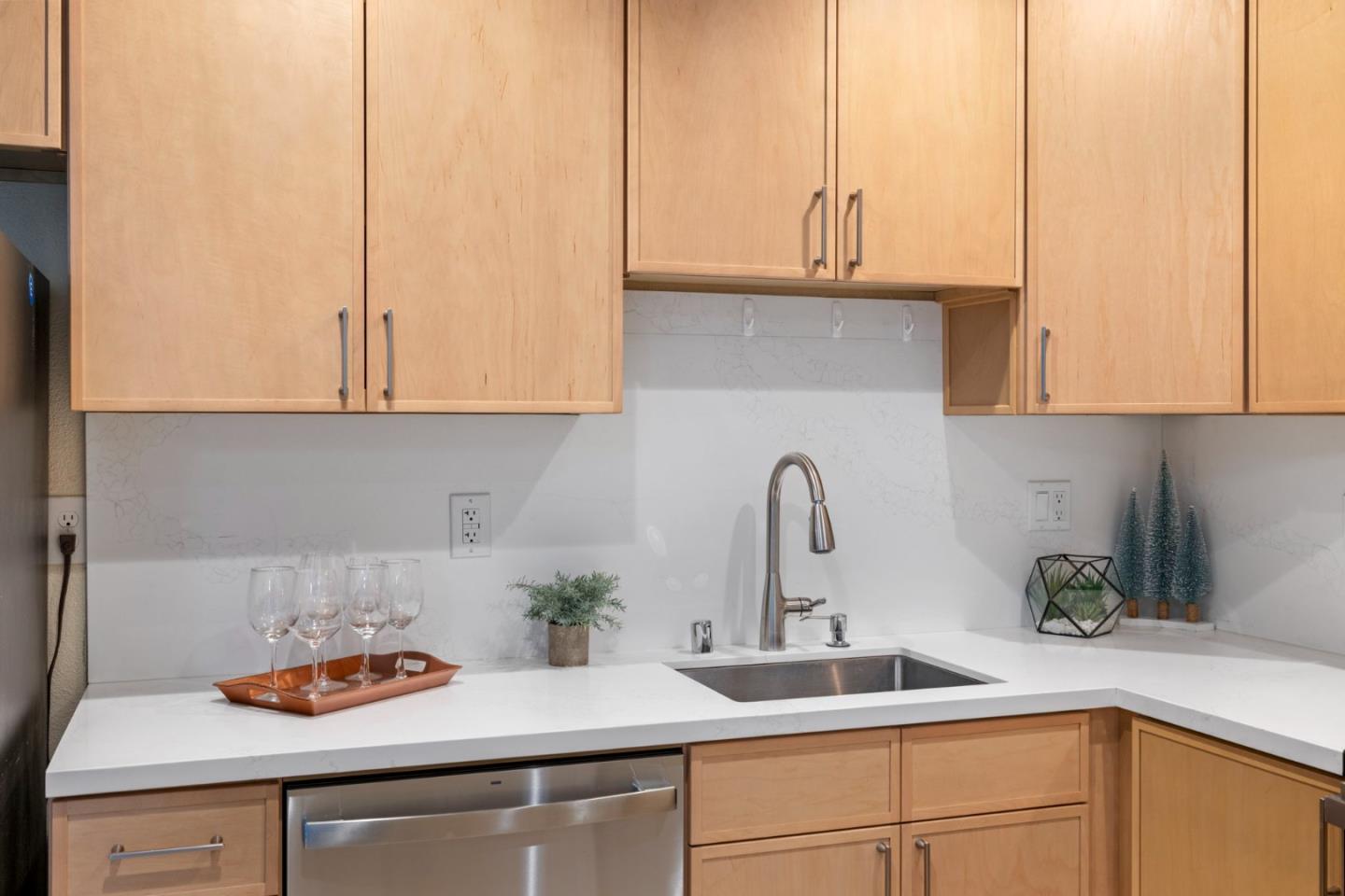 Detail Gallery Image 7 of 33 For 38616 Country Cmn, Fremont,  CA 94536 - 2 Beds | 1 Baths