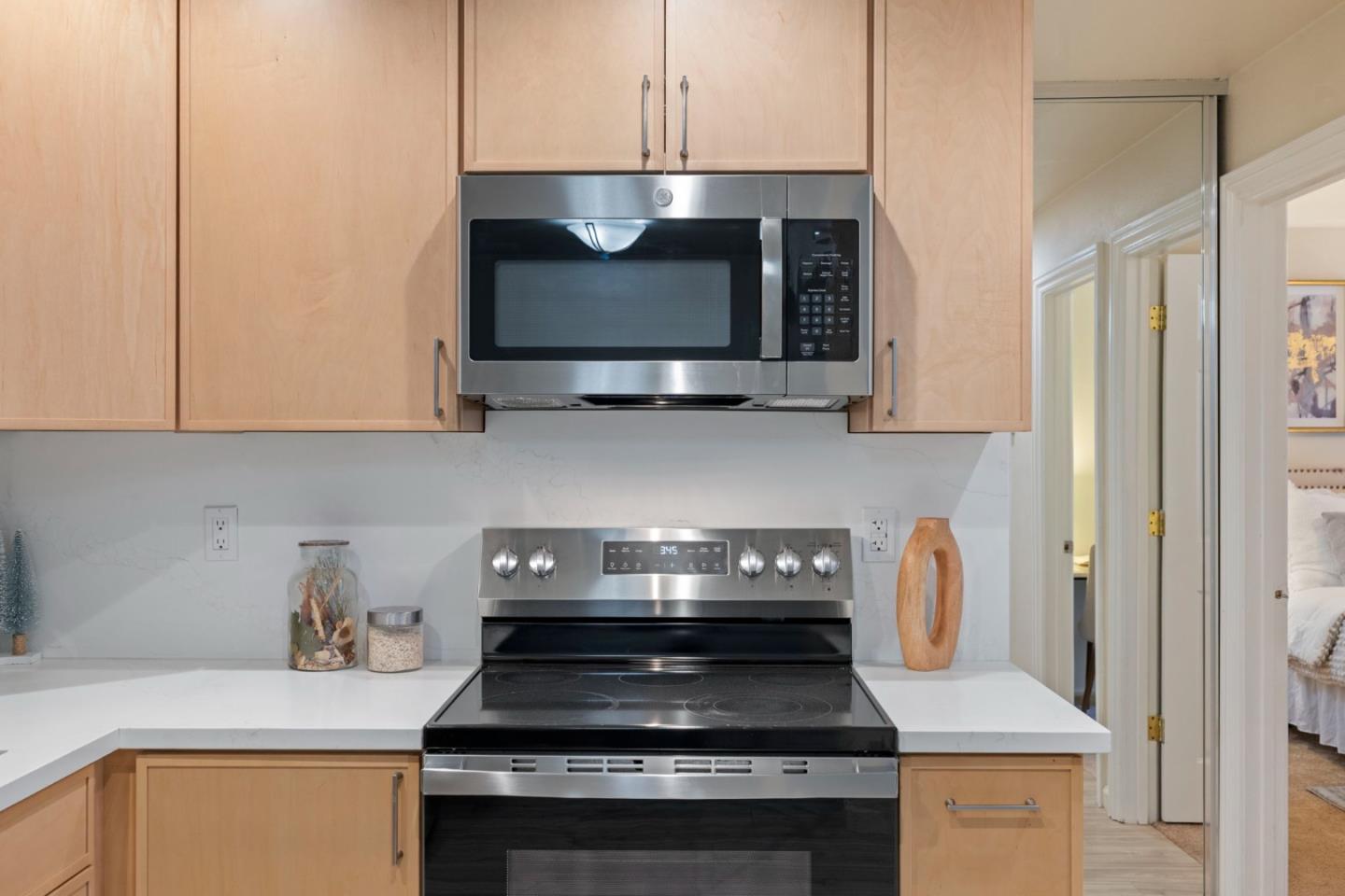 Detail Gallery Image 8 of 33 For 38616 Country Cmn, Fremont,  CA 94536 - 2 Beds | 1 Baths