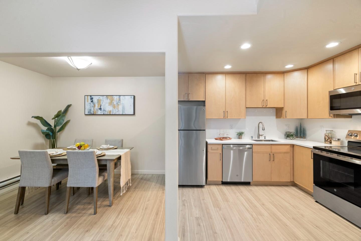 Detail Gallery Image 9 of 33 For 38616 Country Cmn, Fremont,  CA 94536 - 2 Beds | 1 Baths