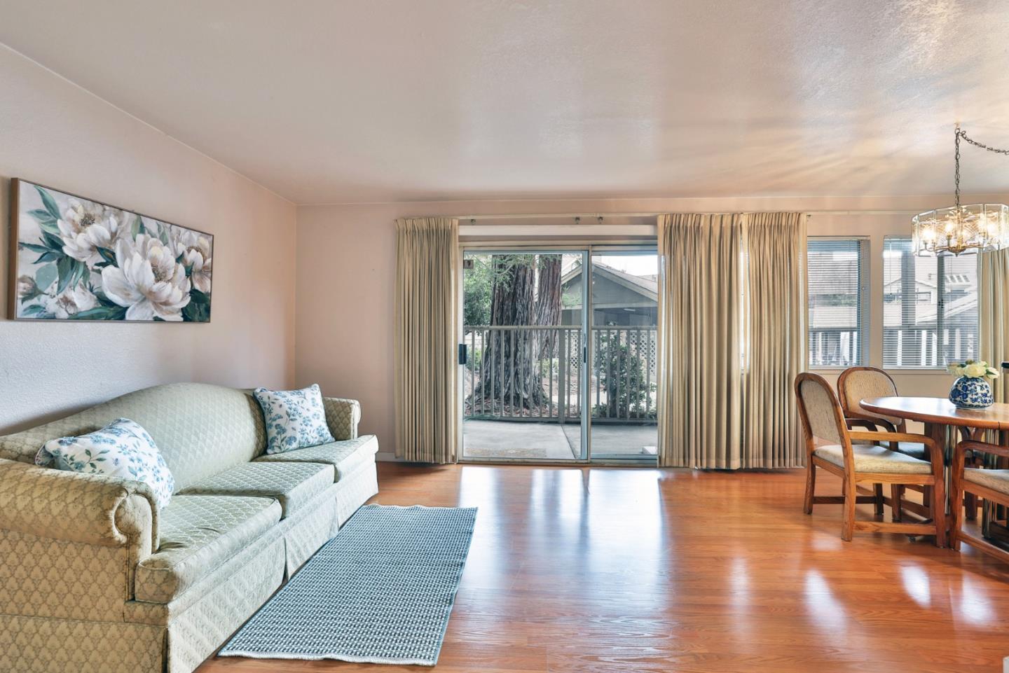 Detail Gallery Image 11 of 22 For 2501 Jubilee Ln, San Jose,  CA 95131 - 2 Beds | 2 Baths