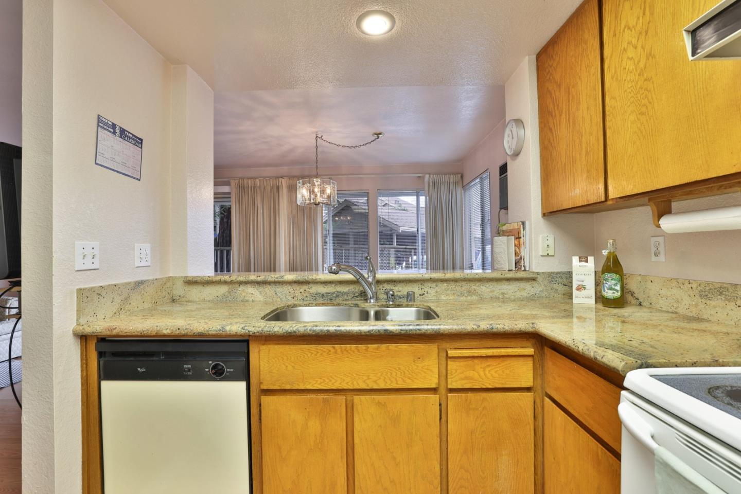 Detail Gallery Image 14 of 22 For 2501 Jubilee Ln, San Jose,  CA 95131 - 2 Beds | 2 Baths