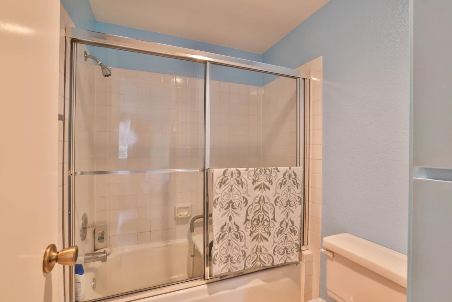 Detail Gallery Image 16 of 22 For 2501 Jubilee Ln, San Jose,  CA 95131 - 2 Beds | 2 Baths