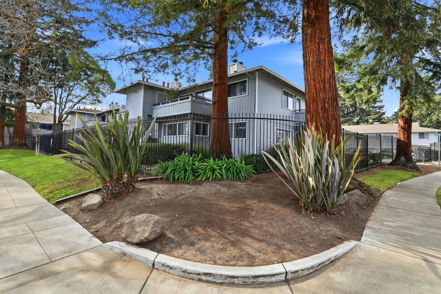 Detail Gallery Image 32 of 40 For 4013 Ralston Cmn, Fremont,  CA 94538 - 2 Beds | 2 Baths