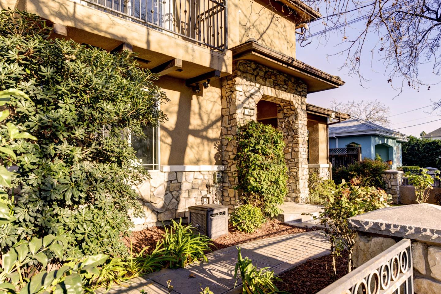 Detail Gallery Image 33 of 37 For 68 S 19th St, San Jose,  CA 95116 - 3 Beds | 3/1 Baths