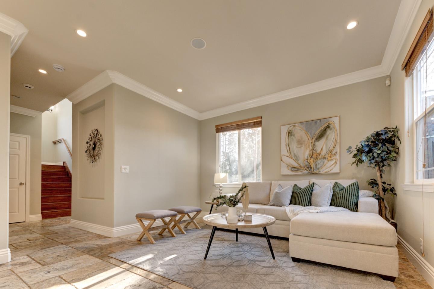 Detail Gallery Image 5 of 37 For 68 S 19th St, San Jose,  CA 95116 - 3 Beds | 3/1 Baths