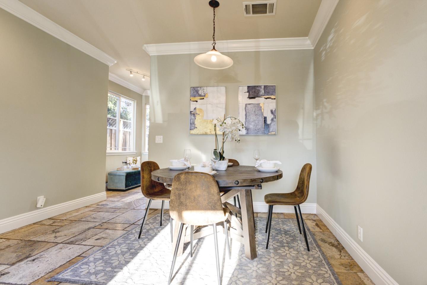 Detail Gallery Image 8 of 37 For 68 S 19th St, San Jose,  CA 95116 - 3 Beds | 3/1 Baths