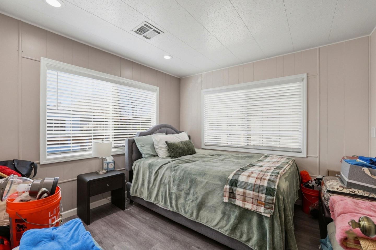 Detail Gallery Image 21 of 41 For 304 Los Encinos St #304,  San Jose,  CA 95134 - 3 Beds | 2 Baths