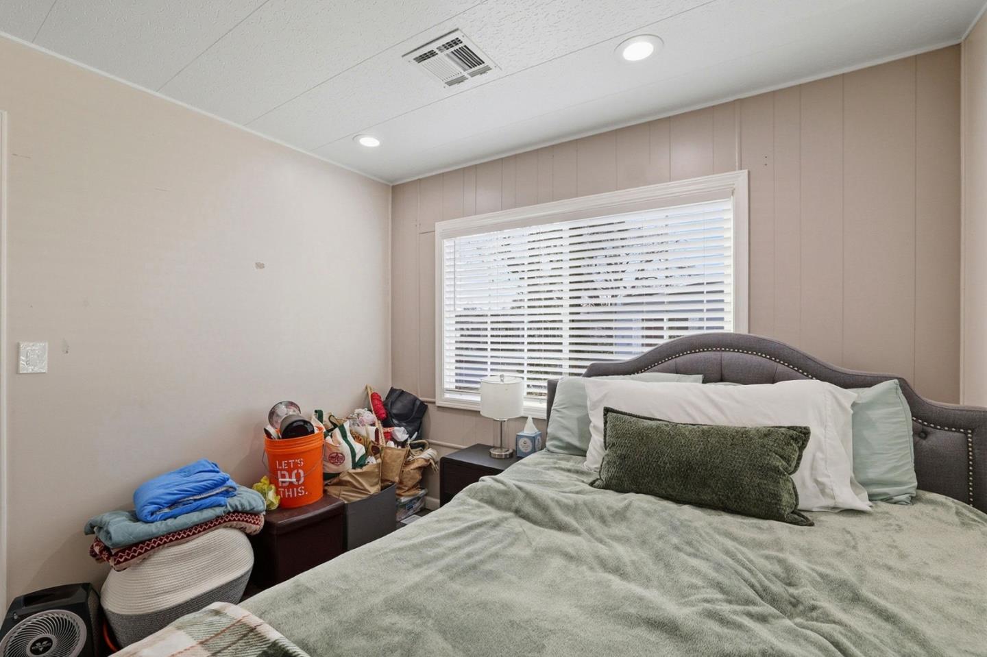 Detail Gallery Image 22 of 41 For 304 Los Encinos St #304,  San Jose,  CA 95134 - 3 Beds | 2 Baths
