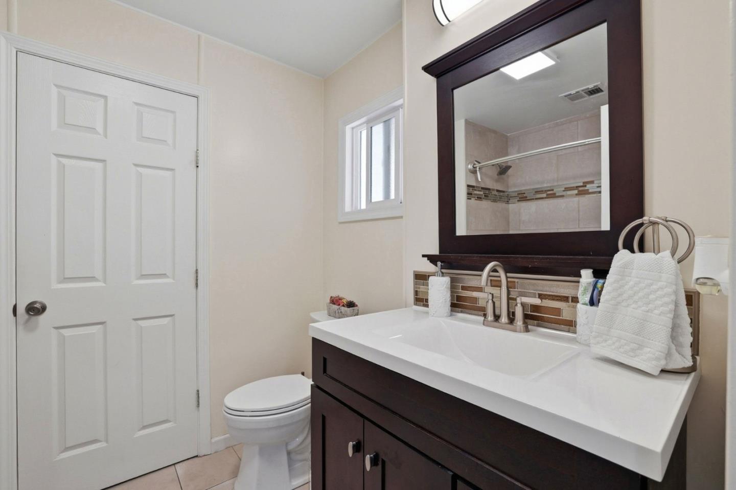 Detail Gallery Image 29 of 41 For 304 Los Encinos St #304,  San Jose,  CA 95134 - 3 Beds | 2 Baths