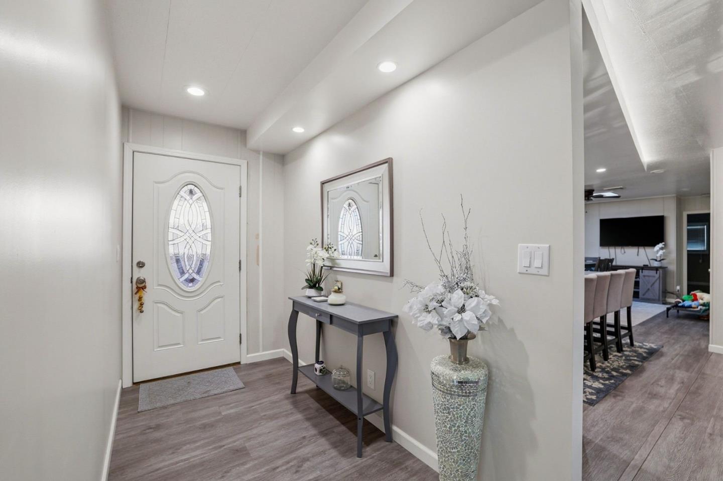 Detail Gallery Image 7 of 41 For 304 Los Encinos St #304,  San Jose,  CA 95134 - 3 Beds | 2 Baths