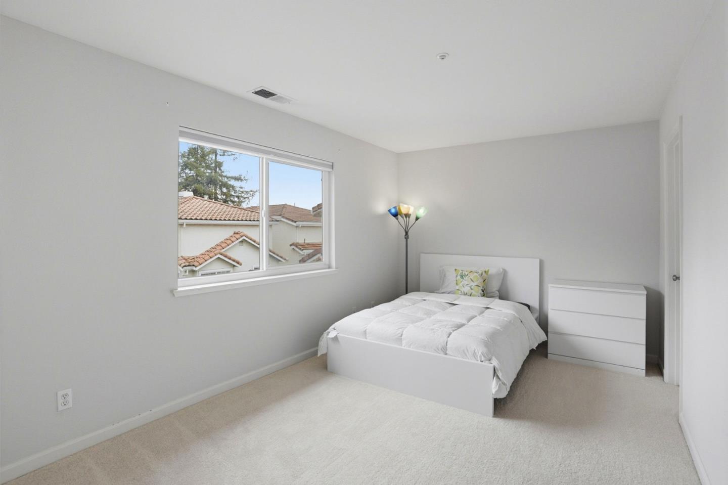 Detail Gallery Image 13 of 33 For 3572 Sunnydays Ln, Santa Clara,  CA 95051 - 4 Beds | 2/1 Baths