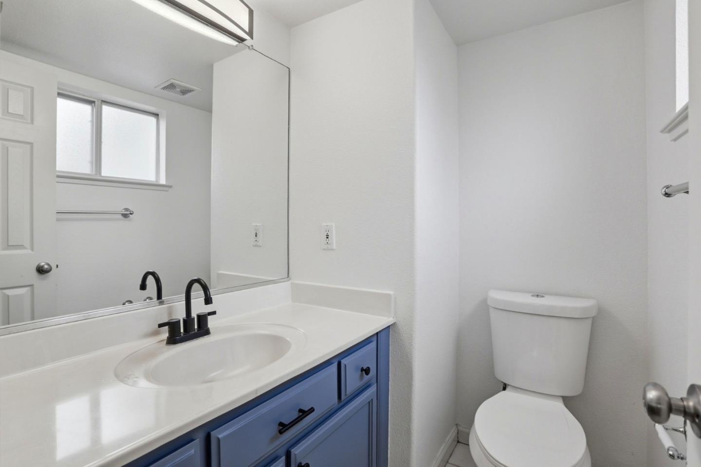 Detail Gallery Image 18 of 33 For 3572 Sunnydays Ln, Santa Clara,  CA 95051 - 4 Beds | 2/1 Baths