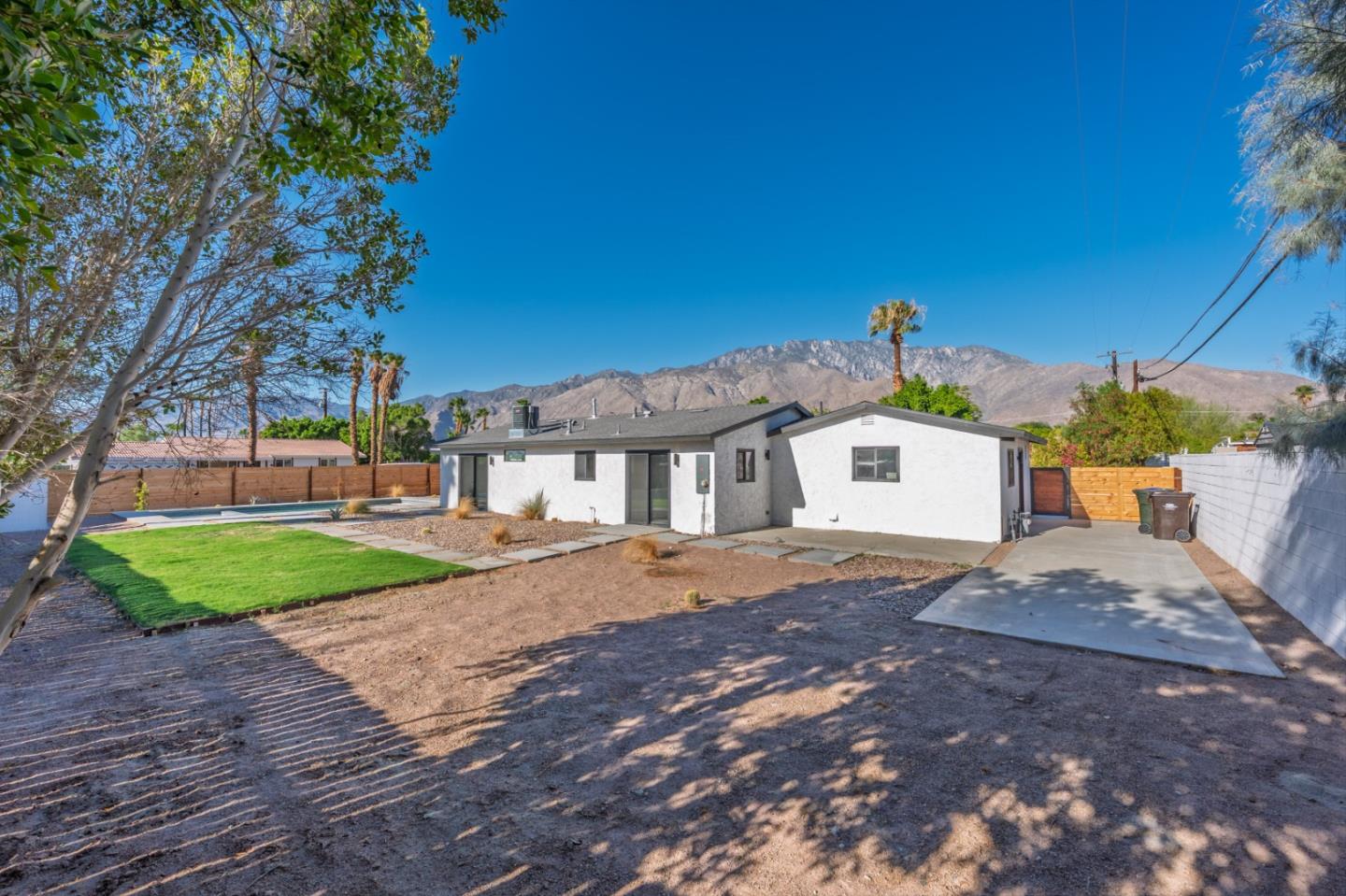 Detail Gallery Image 10 of 33 For 2600 N Chuperosa Rd, Palm Springs,  CA 92262 - 3 Beds | 2 Baths