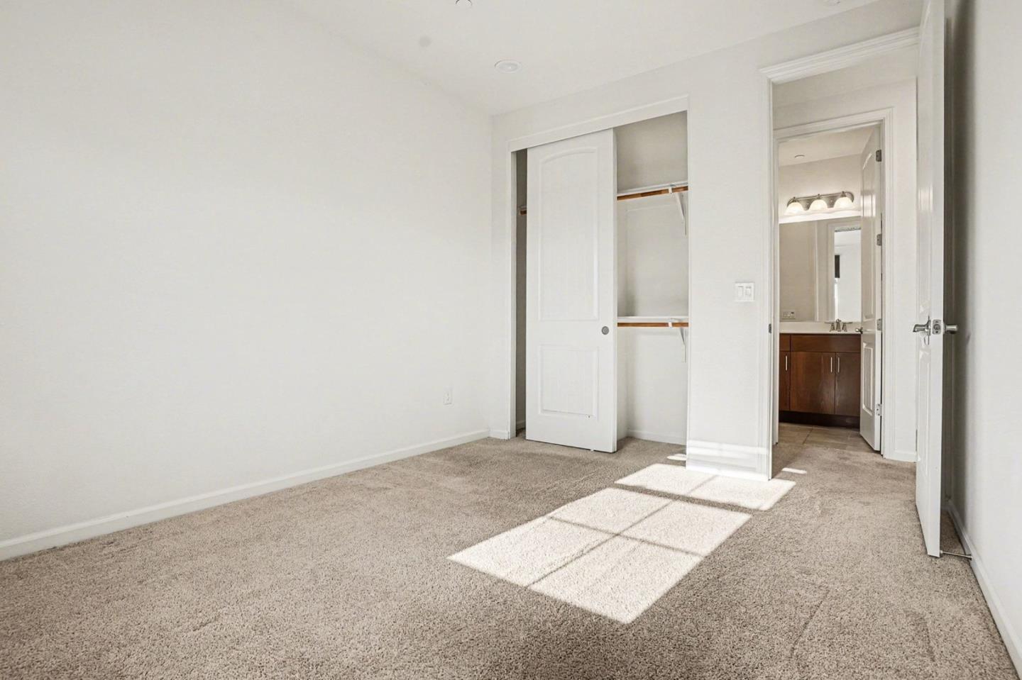 Detail Gallery Image 17 of 21 For 39872 Sawyer Ter, Newark,  CA 94560 - 4 Beds | 3/1 Baths