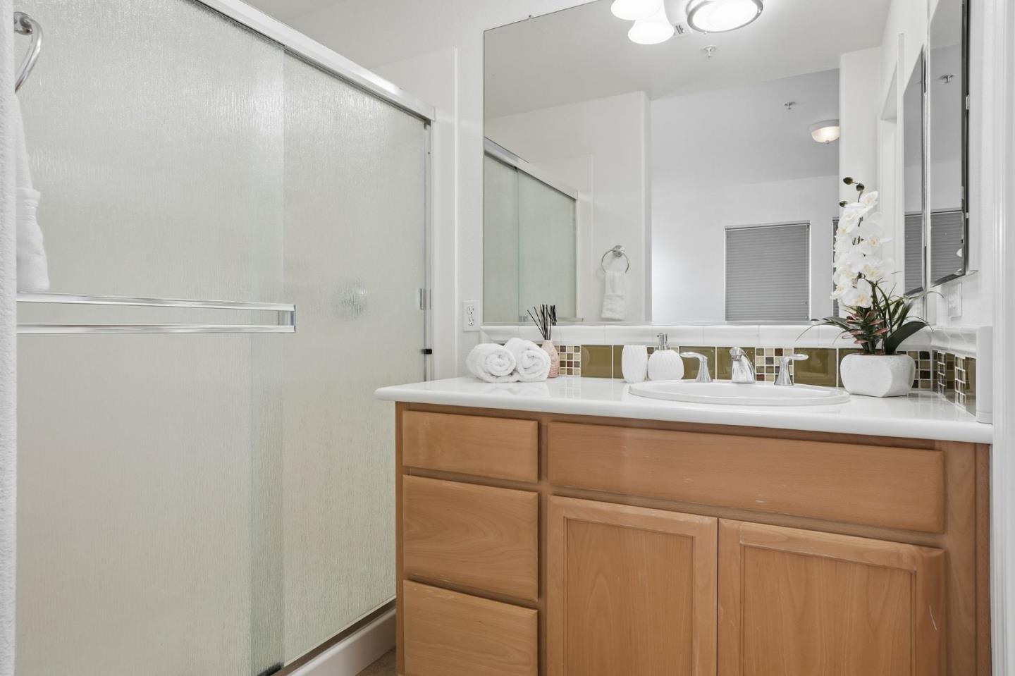 Detail Gallery Image 15 of 22 For 2105 Lindsey Ct, San Jose,  CA 95125 - 2 Beds | 2 Baths