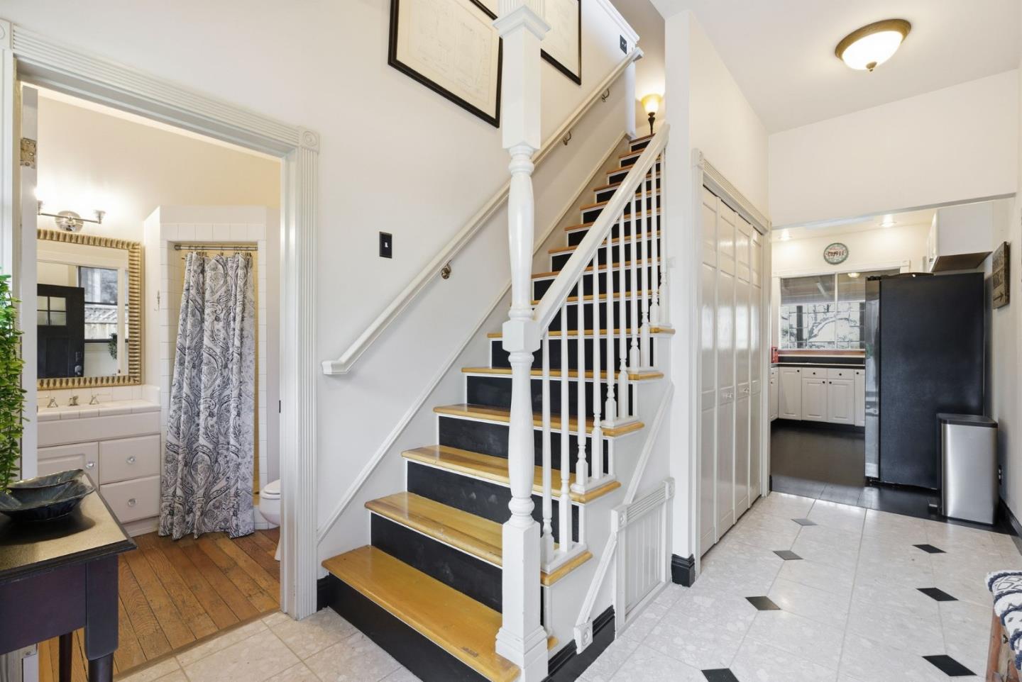 Detail Gallery Image 13 of 70 For 8 Central Ct, Los Gatos,  CA 95030 - 2 Beds | 2 Baths