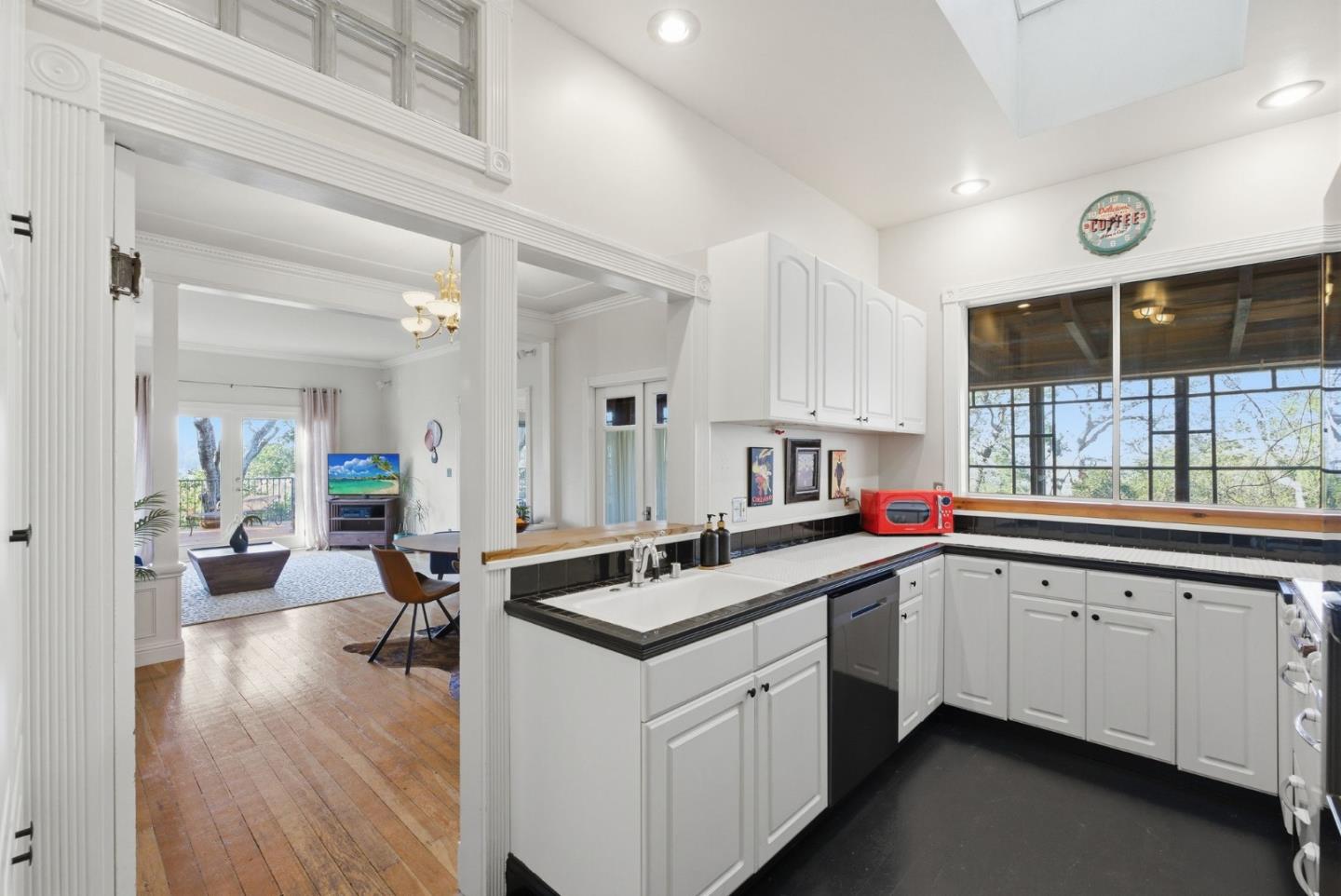 Detail Gallery Image 20 of 70 For 8 Central Ct, Los Gatos,  CA 95030 - 2 Beds | 2 Baths