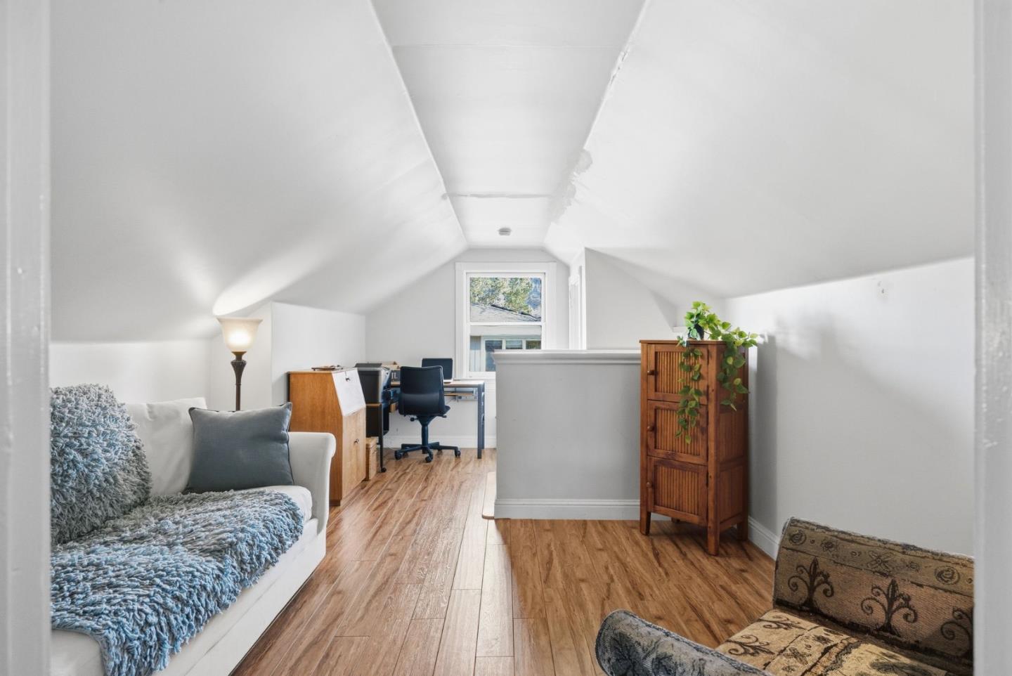 Detail Gallery Image 35 of 70 For 8 Central Ct, Los Gatos,  CA 95030 - 2 Beds | 2 Baths