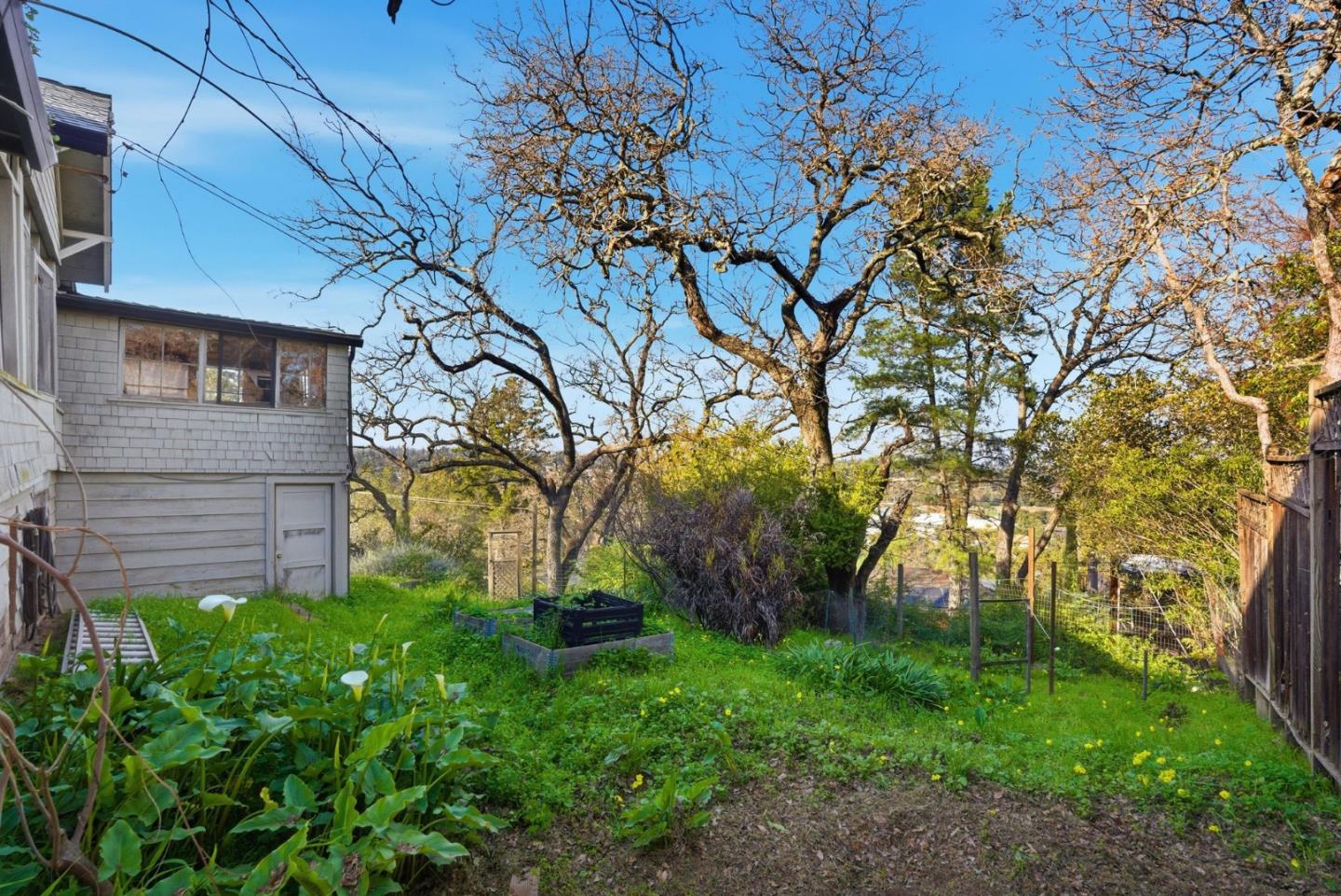 Detail Gallery Image 50 of 70 For 8 Central Ct, Los Gatos,  CA 95030 - 2 Beds | 2 Baths