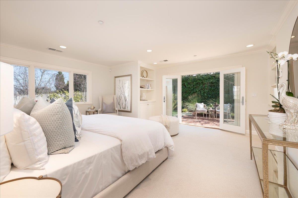 Detail Gallery Image 11 of 30 For 365 Parrott Dr, San Mateo,  CA 94402 - 3 Beds | 2 Baths