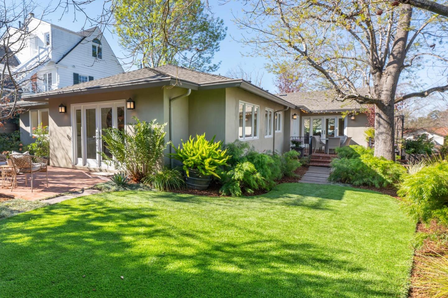 Detail Gallery Image 19 of 30 For 365 Parrott Dr, San Mateo,  CA 94402 - 3 Beds | 2 Baths