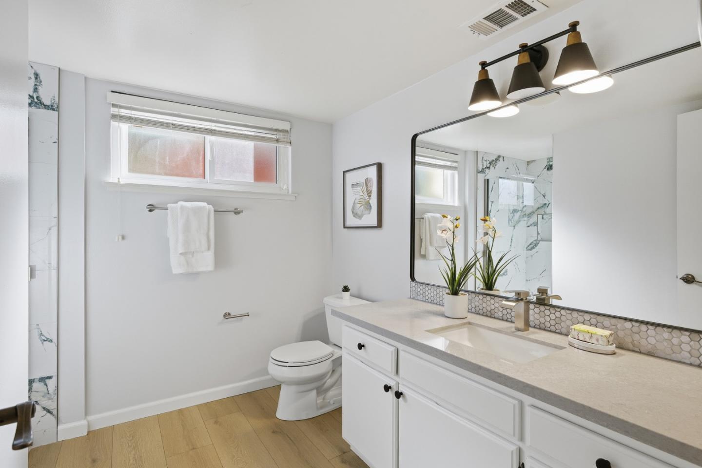 Detail Gallery Image 22 of 27 For 107 Evandale, Mountain View,  CA 94043 - 3 Beds | 2 Baths