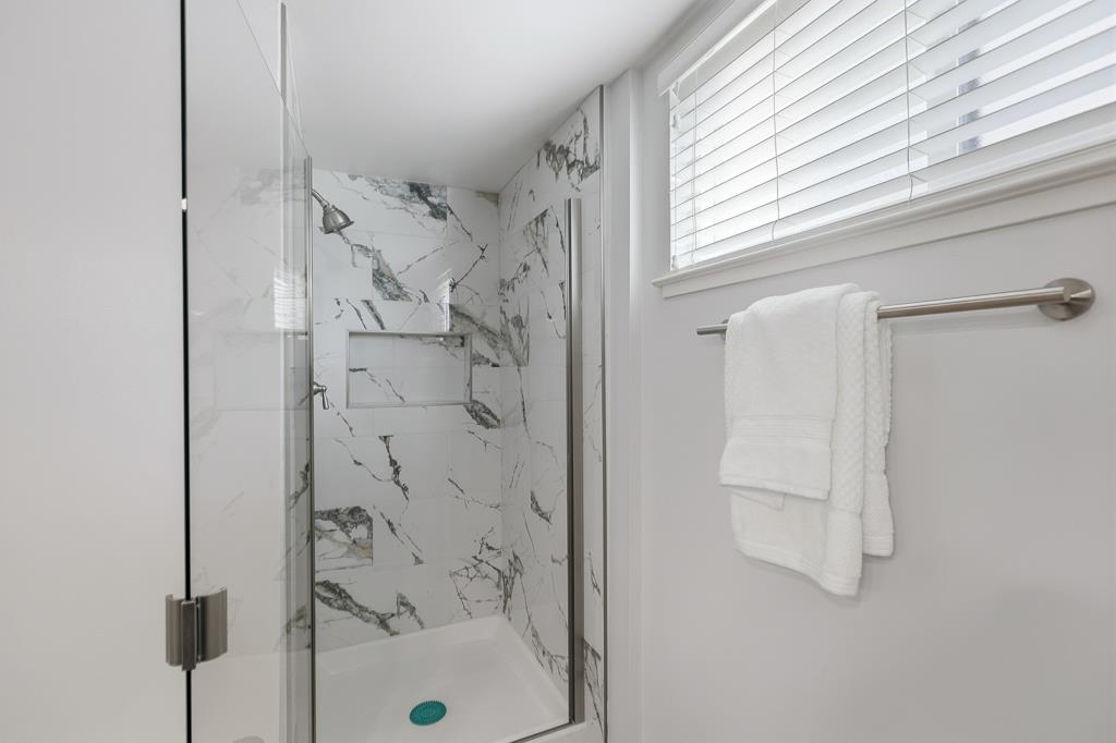 Detail Gallery Image 23 of 27 For 107 Evandale, Mountain View,  CA 94043 - 3 Beds | 2 Baths