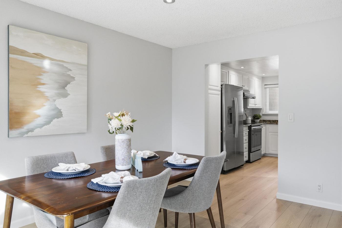 Detail Gallery Image 7 of 20 For 107 Evandale, Mountain View,  CA 94043 - 3 Beds | 2 Baths