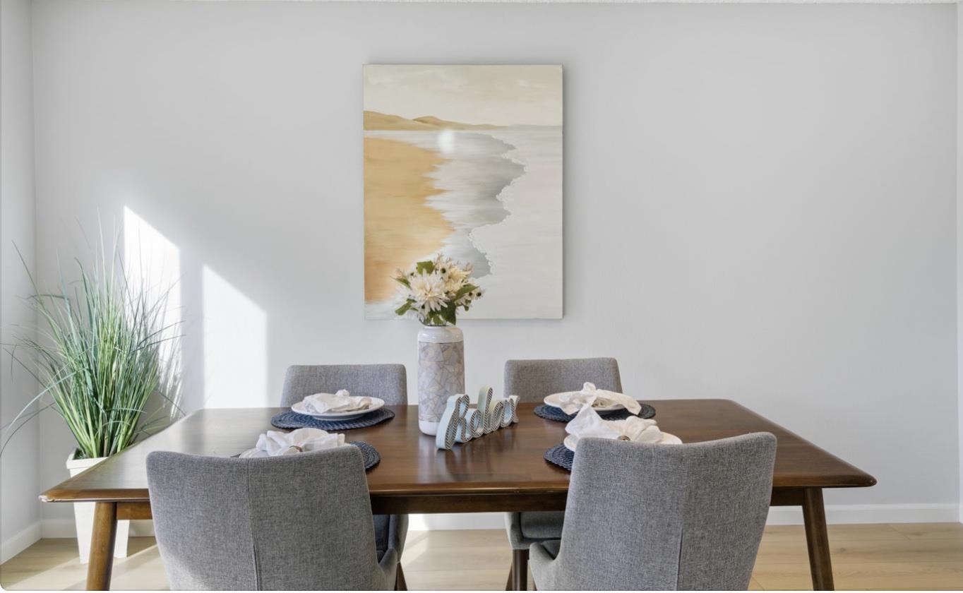 Detail Gallery Image 8 of 20 For 107 Evandale, Mountain View,  CA 94043 - 3 Beds | 2 Baths