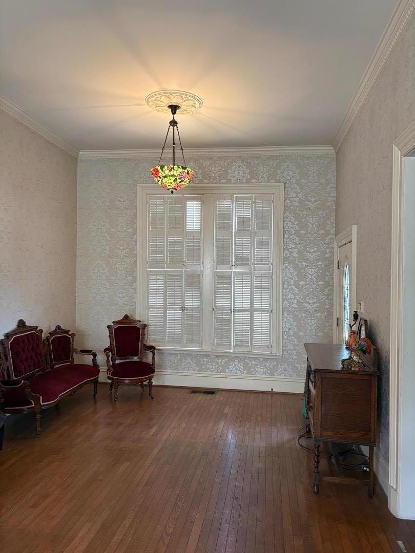 Detail Gallery Image 10 of 22 For South St, Hollister,  CA 95023 - 4 Beds | 2/2 Baths