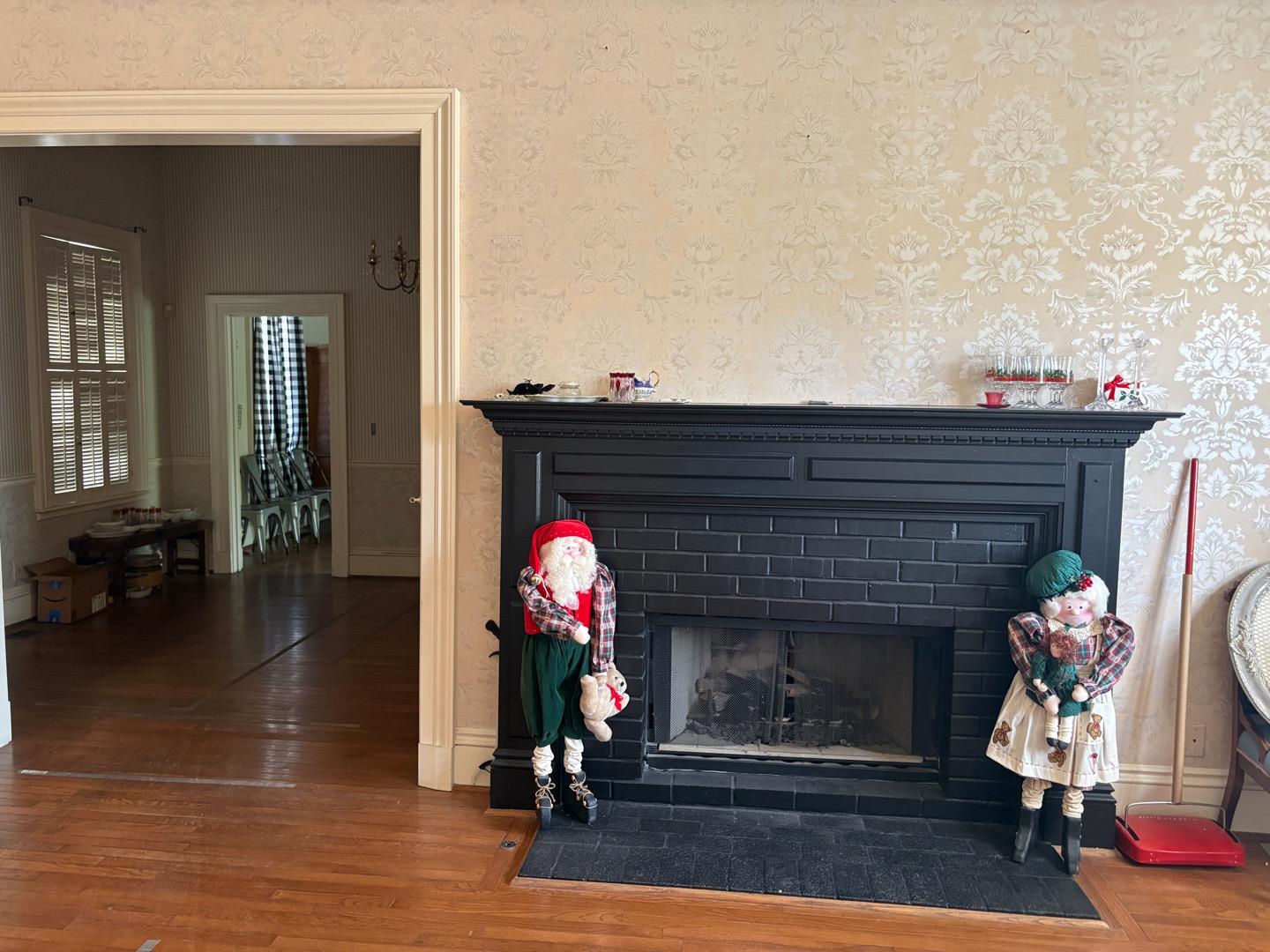 Detail Gallery Image 12 of 22 For South St, Hollister,  CA 95023 - 4 Beds | 2/2 Baths