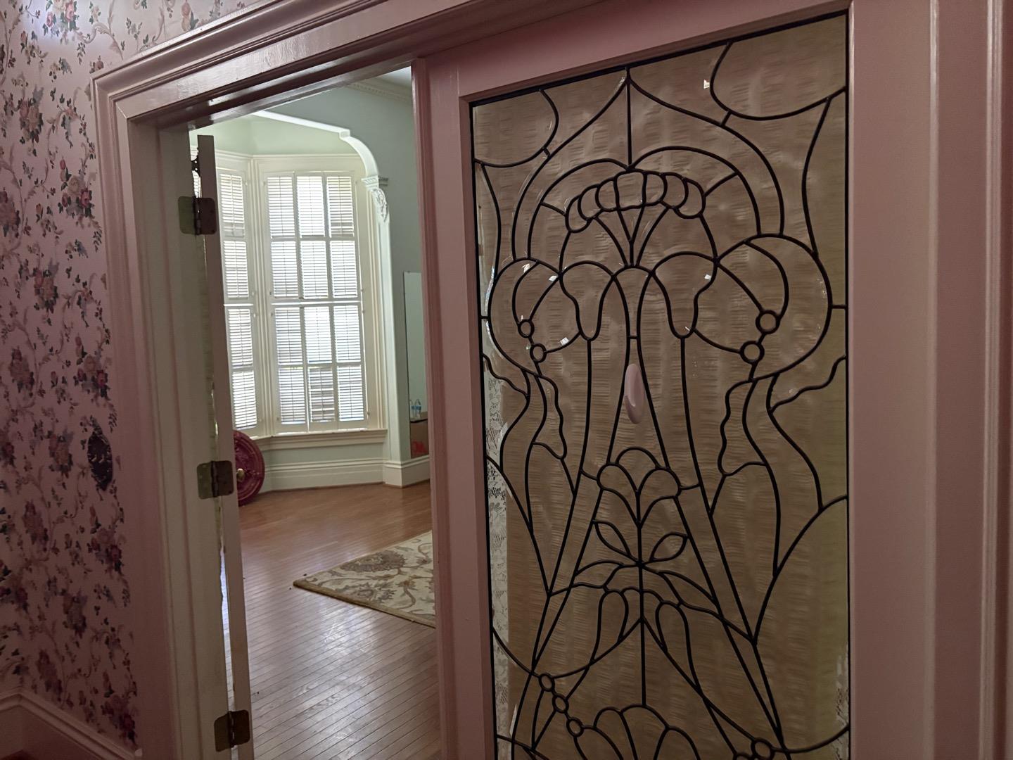 Detail Gallery Image 15 of 22 For South St, Hollister,  CA 95023 - 4 Beds | 2/2 Baths