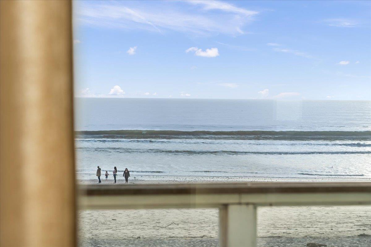 Detail Gallery Image 16 of 32 For 220 Beach Dr, Aptos,  CA 95003 - 3 Beds | 2 Baths