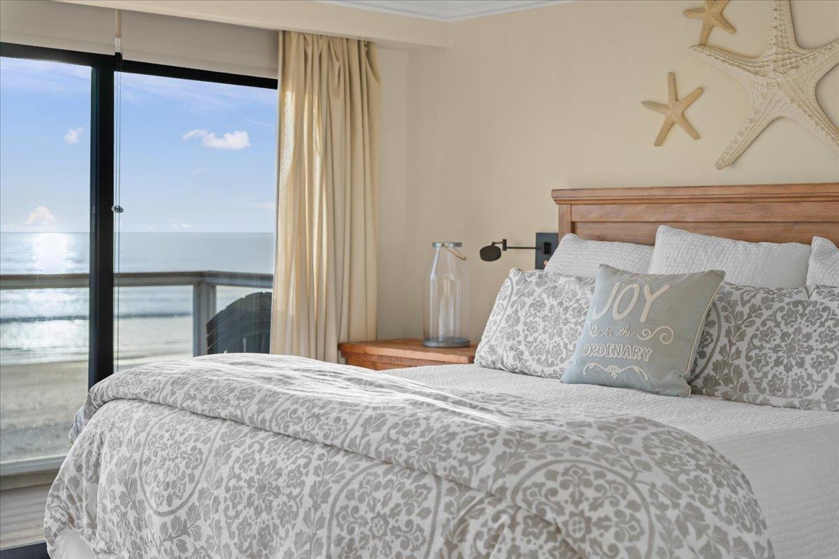 Detail Gallery Image 19 of 32 For 220 Beach Dr, Aptos,  CA 95003 - 3 Beds | 2 Baths