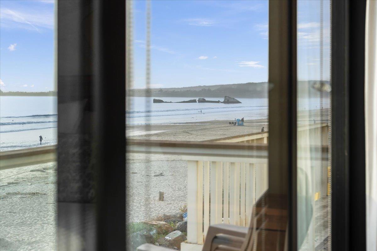 Detail Gallery Image 21 of 32 For 220 Beach Dr, Aptos,  CA 95003 - 3 Beds | 2 Baths