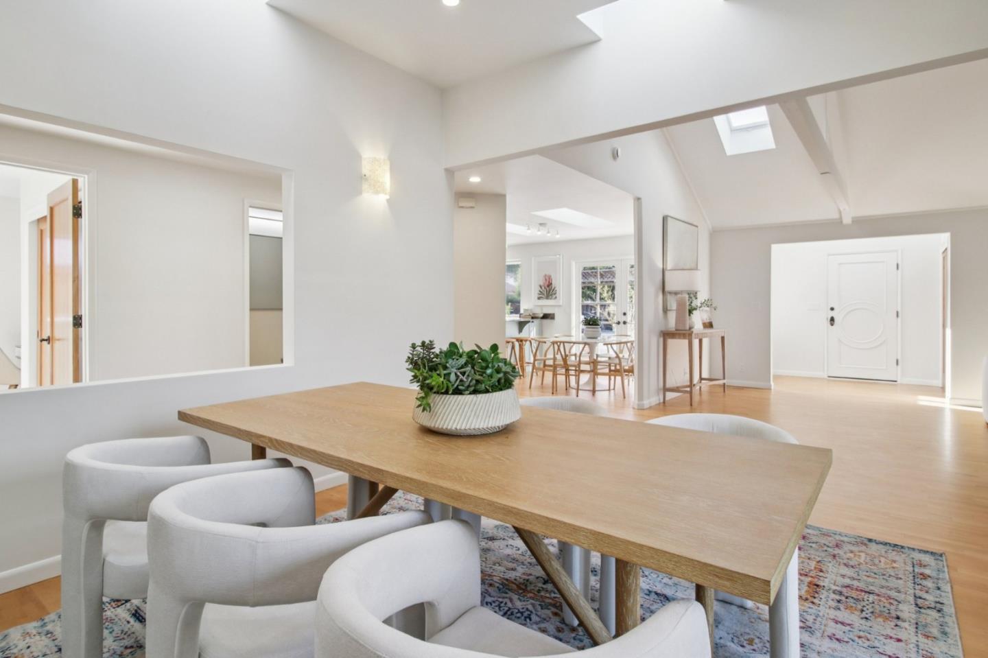 Detail Gallery Image 14 of 73 For 745 Barron Ave, Palo Alto,  CA 94306 - 5 Beds | 4/1 Baths