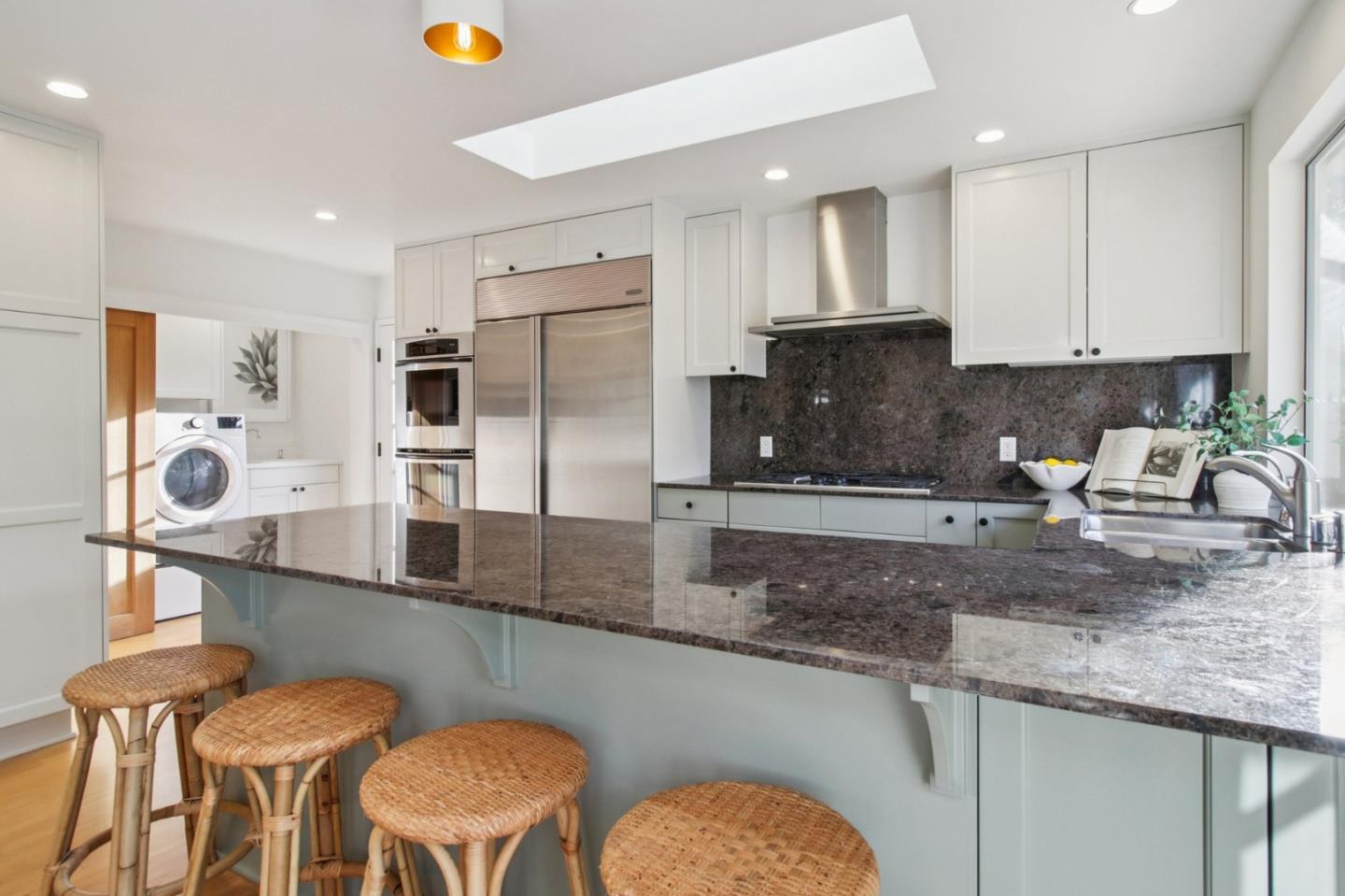 Detail Gallery Image 19 of 73 For 745 Barron Ave, Palo Alto,  CA 94306 - 5 Beds | 4/1 Baths