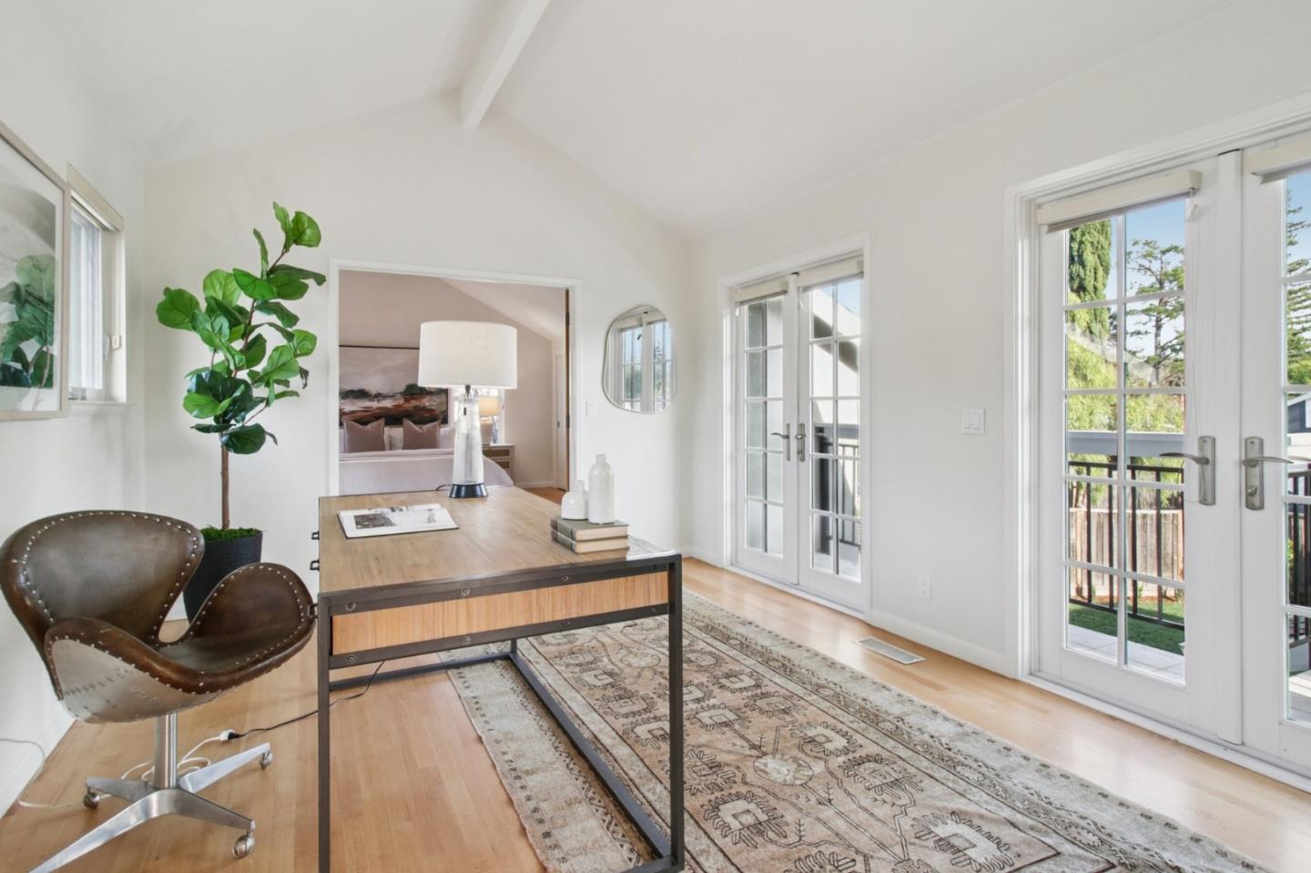 Detail Gallery Image 26 of 73 For 745 Barron Ave, Palo Alto,  CA 94306 - 5 Beds | 4/1 Baths