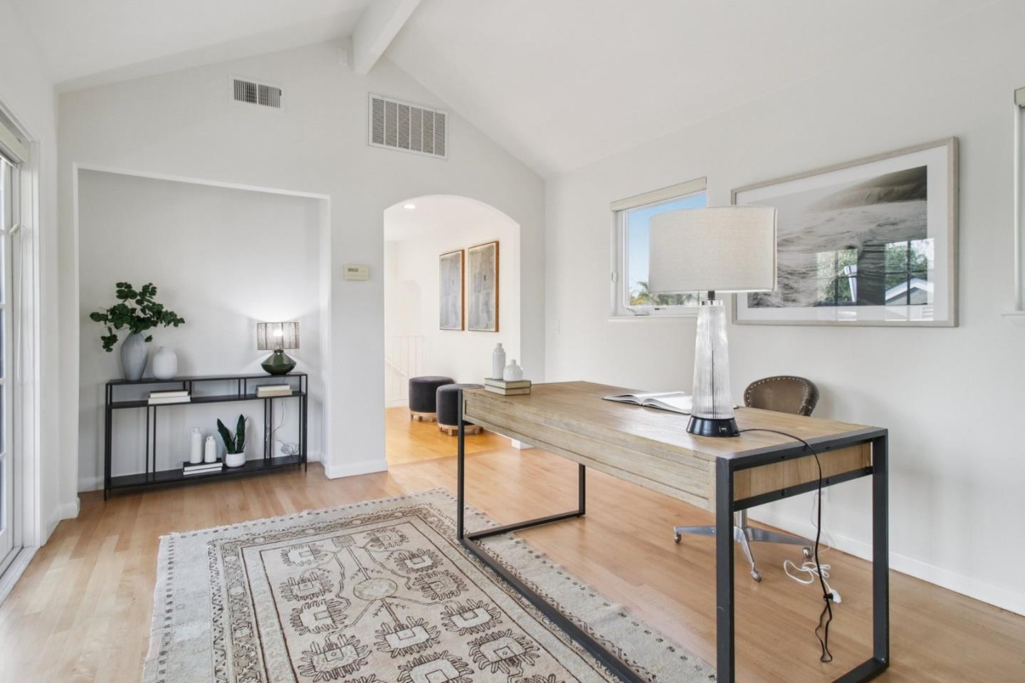 Detail Gallery Image 28 of 73 For 745 Barron Ave, Palo Alto,  CA 94306 - 5 Beds | 4/1 Baths