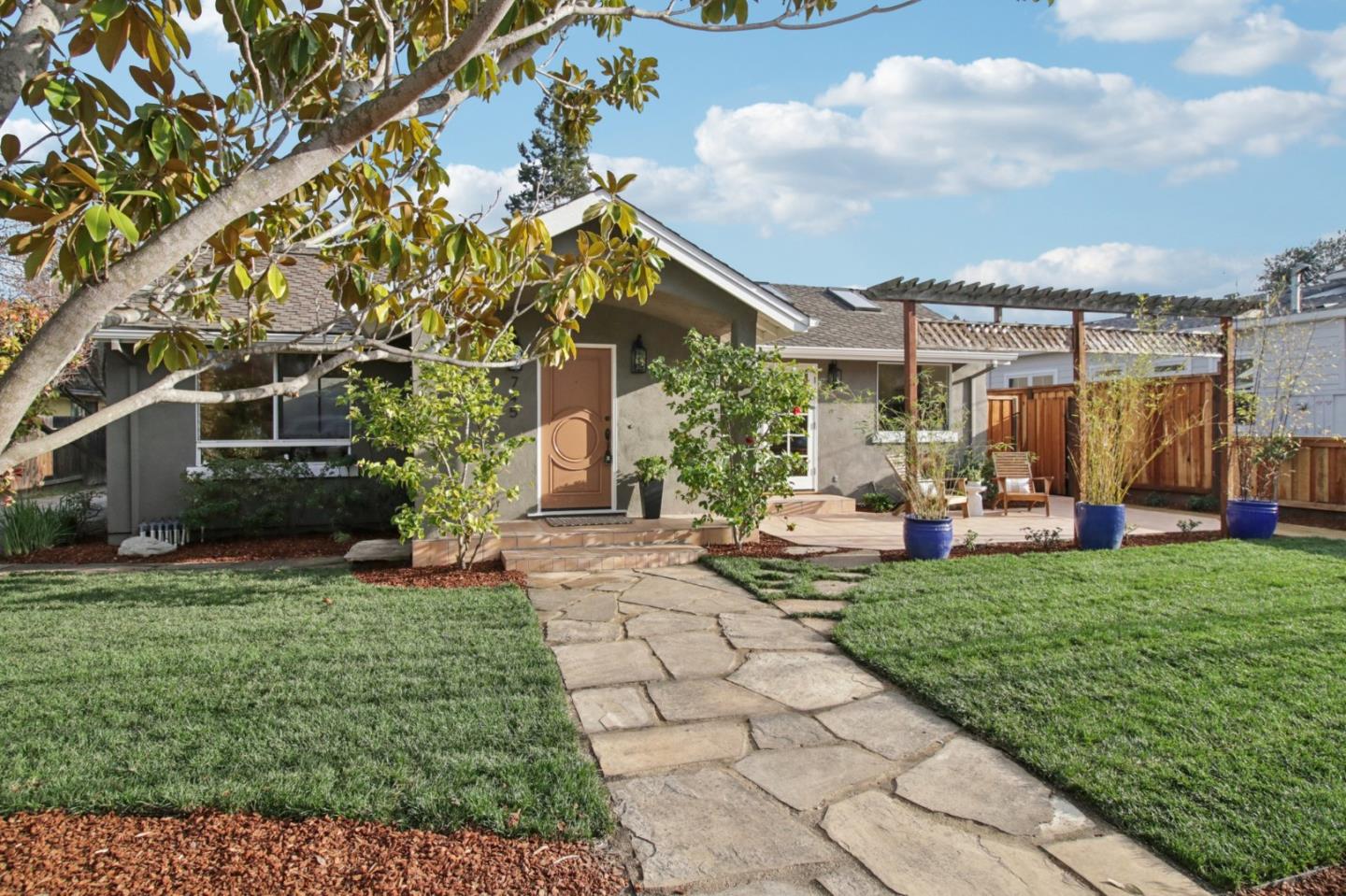 Detail Gallery Image 3 of 73 For 745 Barron Ave, Palo Alto,  CA 94306 - 5 Beds | 4/1 Baths