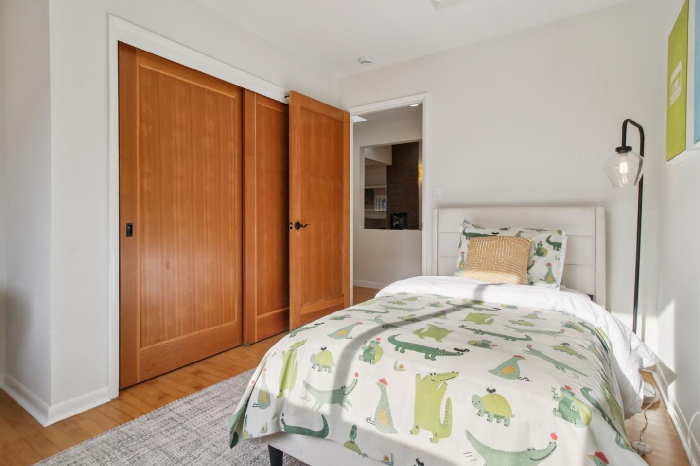 Detail Gallery Image 32 of 73 For 745 Barron Ave, Palo Alto,  CA 94306 - 5 Beds | 4/1 Baths