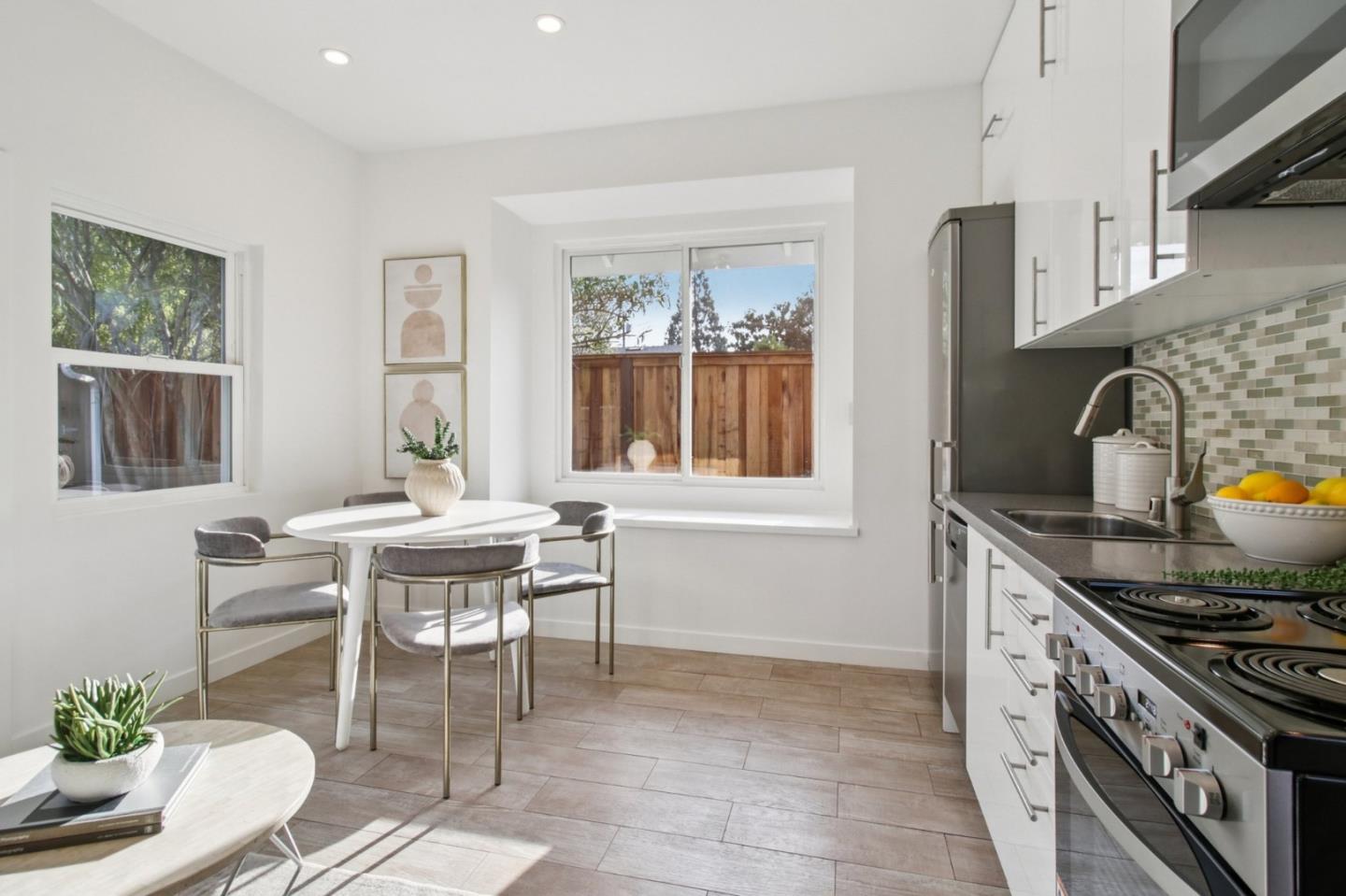 Detail Gallery Image 46 of 73 For 745 Barron Ave, Palo Alto,  CA 94306 - 5 Beds | 4/1 Baths