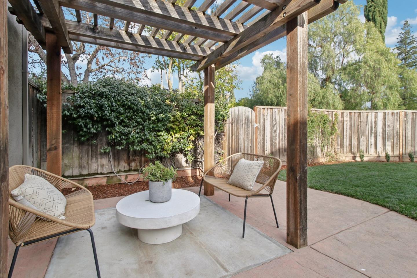 Detail Gallery Image 63 of 73 For 745 Barron Ave, Palo Alto,  CA 94306 - 5 Beds | 4/1 Baths