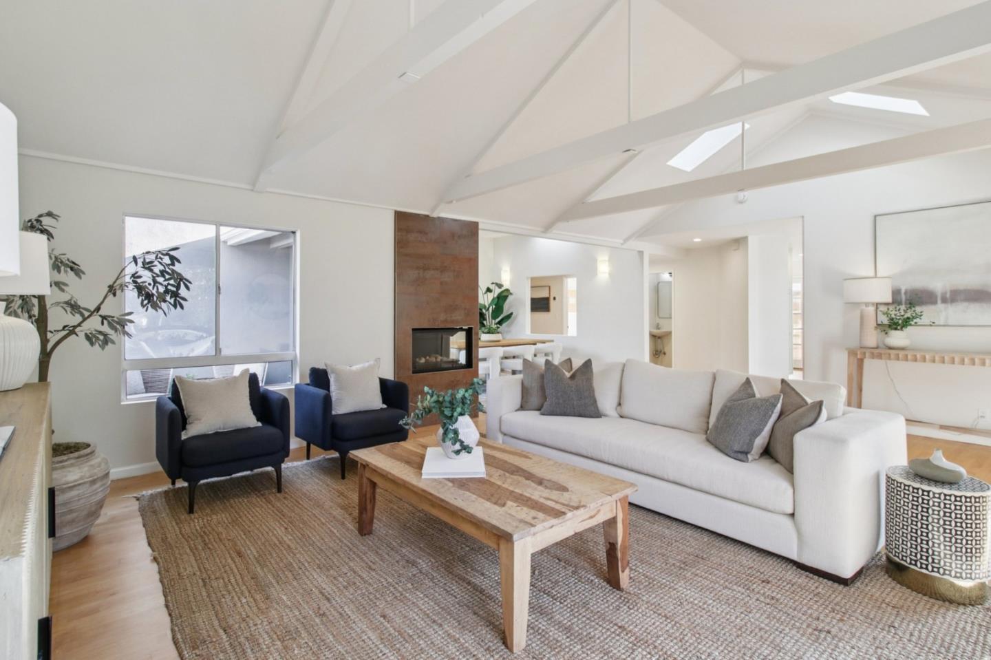 Detail Gallery Image 9 of 73 For 745 Barron Ave, Palo Alto,  CA 94306 - 5 Beds | 4/1 Baths