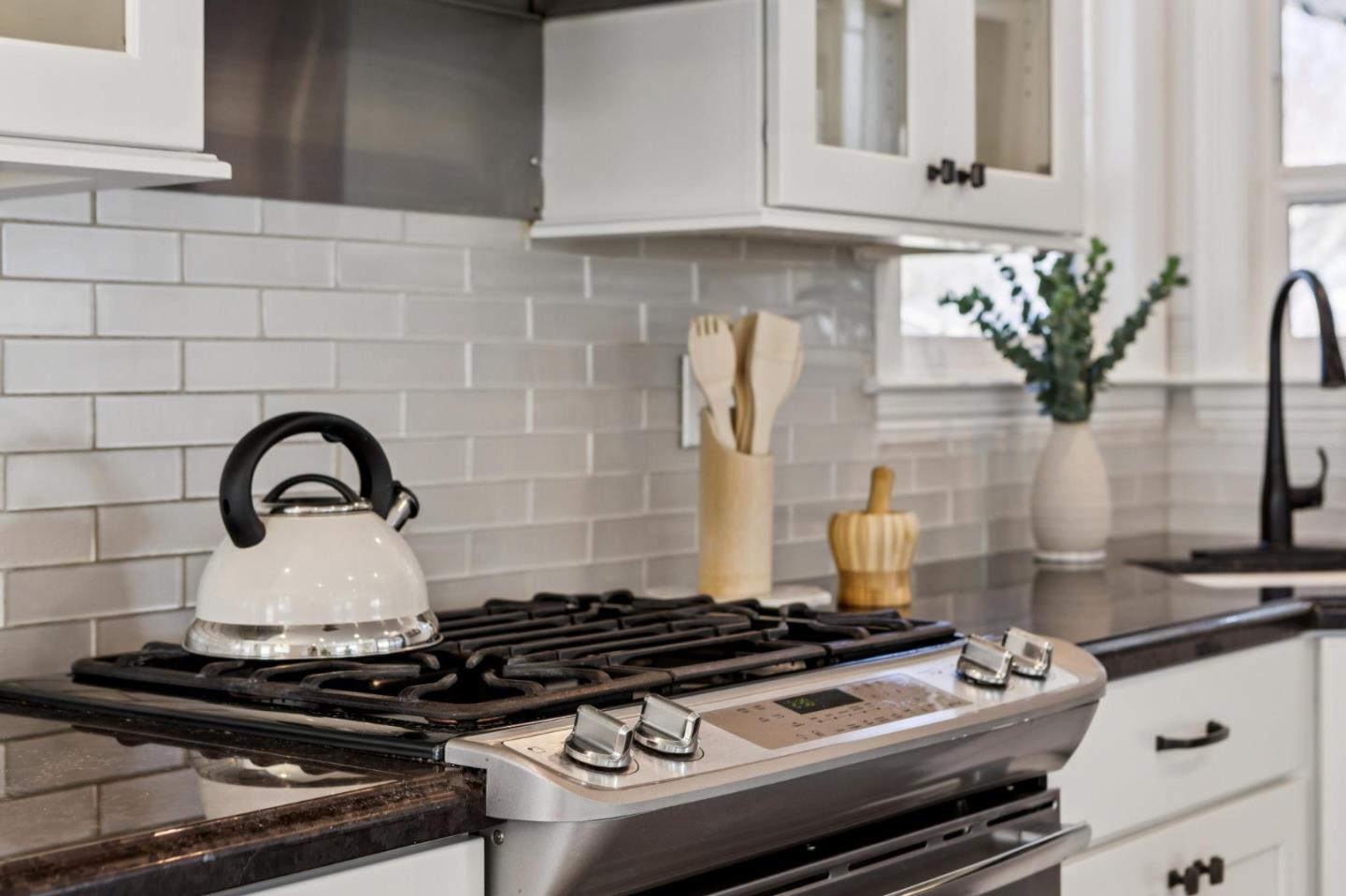 Detail Gallery Image 61 of 103 For 1592 Willowmont Ave, San Jose,  CA 95118 - 4 Beds | 2 Baths