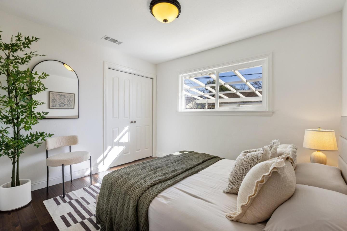 Detail Gallery Image 81 of 103 For 1592 Willowmont Ave, San Jose,  CA 95118 - 4 Beds | 2 Baths