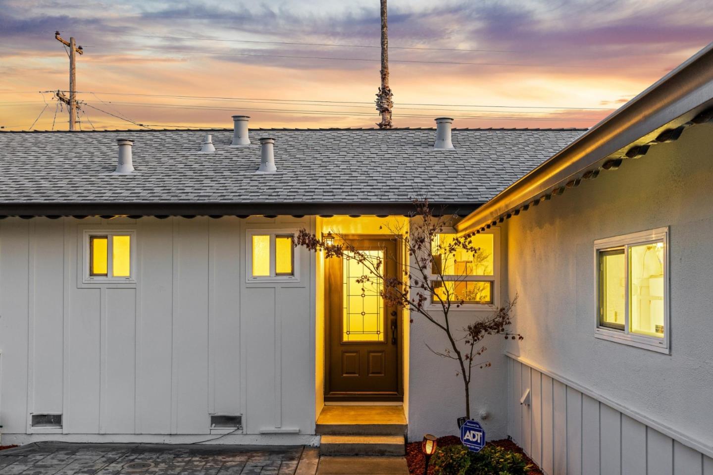 Detail Gallery Image 9 of 103 For 1592 Willowmont Ave, San Jose,  CA 95118 - 4 Beds | 2 Baths