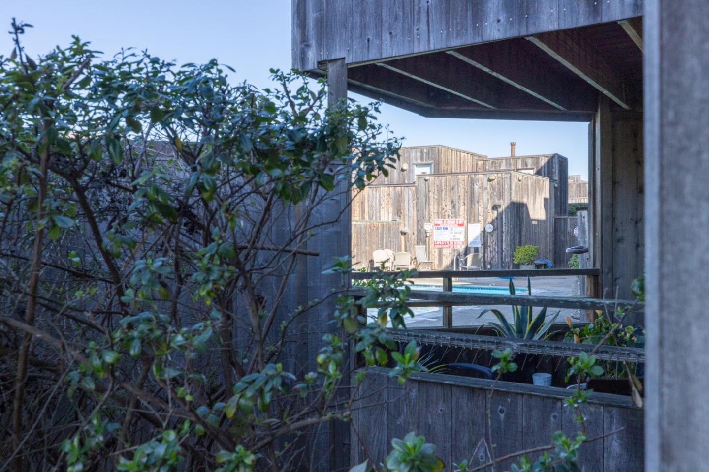 Detail Gallery Image 10 of 33 For 125 Surf Way #343,  Monterey,  CA 93940 - 1 Beds | 1 Baths